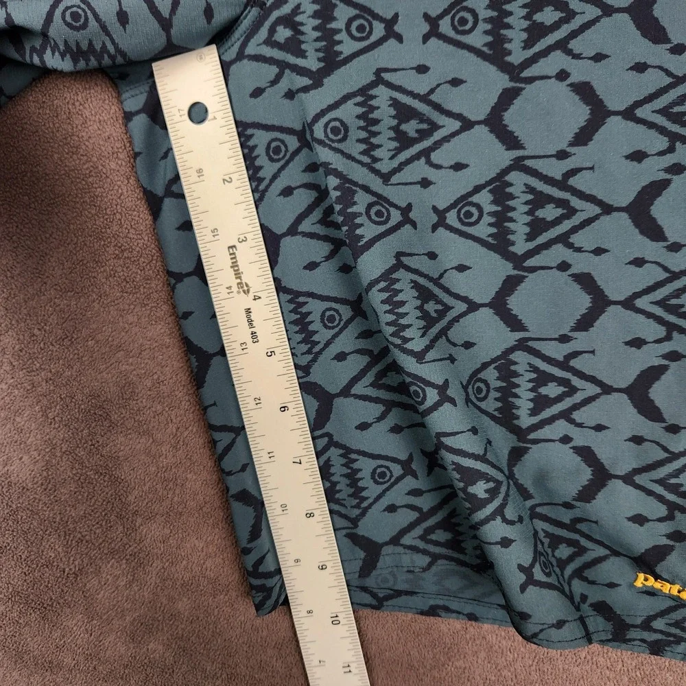 Patagonia Stretch Planing‎ Board Shorts Mens 30 Blue Geometric Fish Print 86611